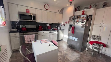 182-15 58th Ave unit A, Fresh Meadows, NY 11365 - photo 4