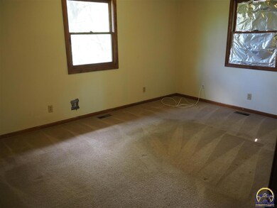4430 NW 78th St, Topeka, KS 66618 - photo 7