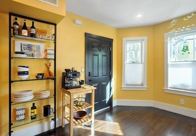 27 Armandine St unit 1, Boston, MA 02124 - photo 3