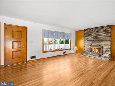 6204 N Orchard Rd, Linthicum Heights, MD 21090 - photo 7