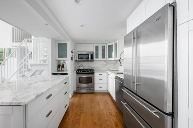 Mercer Square Owners Corp unit C-214, New York, NY 10012 - photo 6