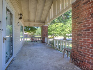1104 N Cherokee Ave, Claremore, OK 74017 - photo 2