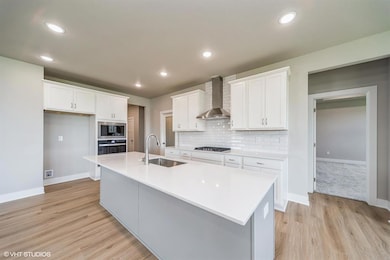 10123 NW 68th Ave, Johnston, IA 50131 - photo 3