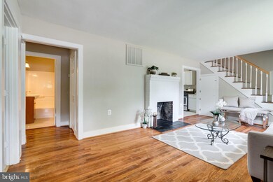 3618 Graham Park Rd, Triangle, VA 22172 - photo 7