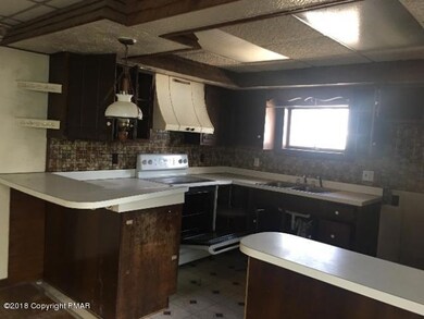 214 W Patterson St, Lansford, PA 18232 - photo 5