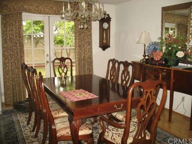 Cozy dining room