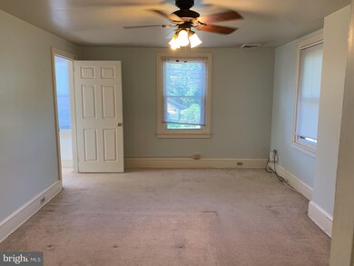 3025 W Germantown Pike unit 2ND FLOOR, Norristown, PA 19403 - photo 3