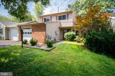 136 Bucks Meadow Ln, Newtown, PA 18940 - photo 2