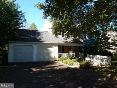 322 Haines Dr, North Wales, PA 19454 - photo 2