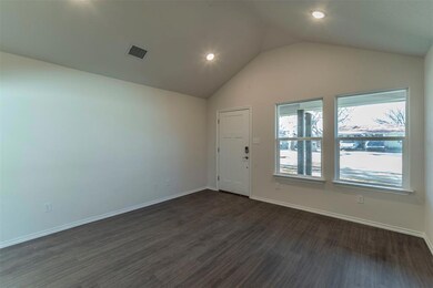 886 Sabine Ave, Cleburne, TX 76031 - photo 7