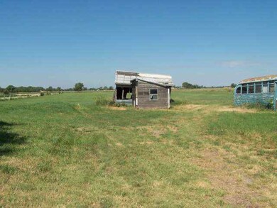 4042 N Eshelman Rd, North Platte, NE 69101 - photo 6