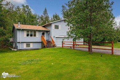 13-Exterior Front_ETL5657-Edit