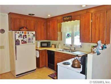 Kitchen All appliances remain in the Kitchen - ele