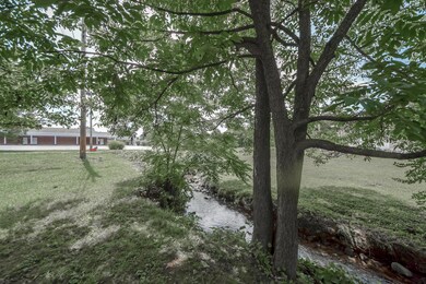 901 E Myrtle Ave, Johnson City, TN 37601 - photo 3