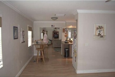 kitchen/living room area