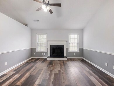 305 Crosswalk Dr, Auburn, GA 30011 - photo 5