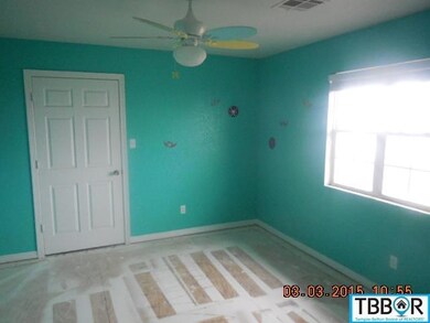 916 S St Joseph Rd, Burlington, TX 76519 - photo 6