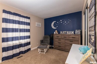 4206 W 13th St, Davenport, IA 52804 - photo 6