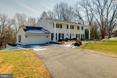 2407 Ravenview Rd, Lutherville Timonium, MD 21093 - photo 2