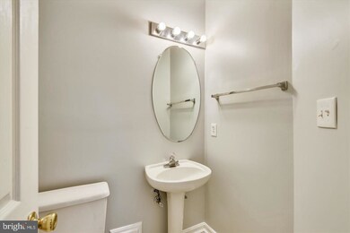 2448 Sugar Mill Way, Herndon, VA 20171 - photo 6