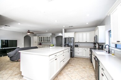 Kitchen5_SE2NW