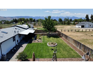970 L St, Baker City, OR 97814 - photo 2