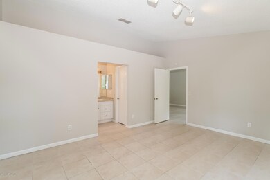 226 Aquarius Cir W, Jacksonville, FL 32216 - photo 4