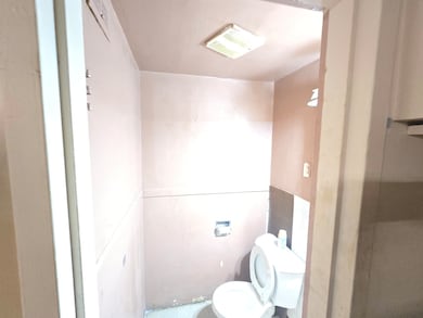 213 Berry St, Park Forest, IL 60466 - photo 6