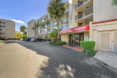 Lakes of Environ unit A305, Lauderhill, FL 33319 - photo 5