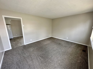 1422 Lakeview Rd, Clarksville, TN 37040 - photo 3