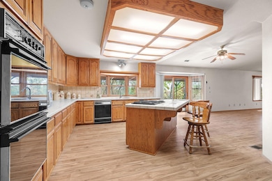 14-web-or-mls-LZ0A0080