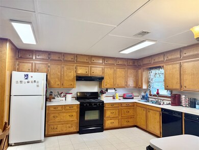 210 Magnolia Cove, Onalaska, TX 77360 - photo 4