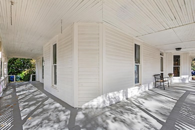 200 Albright Ave, Graham, NC 27253 - photo 6