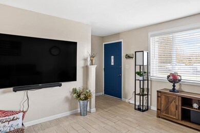 313Mapleway_04