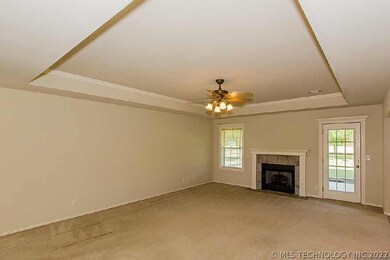 1726 S Broadway St, Skiatook, OK 74070 - photo 6