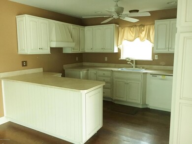 341 Ridge Cir, Cresco, PA 18326 - photo 4