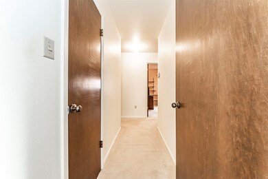 314 W Castle Harbour Dr, Friendswood, TX 77546 - photo 6