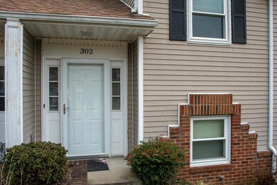 302 Village Dr, Frankfort, KY 40601 - photo 2