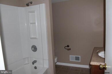 24 N Park Ave, Mercersburg, PA 17236 - photo 5