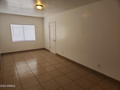 1812 N 26th Place unit 2, Phoenix, AZ 85008 - photo 4