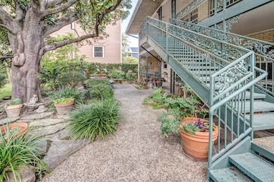 1324 Cortlandt St unit 2, Houston, TX 77008 - photo 2