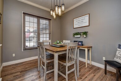 1349 W Kent Cir-3