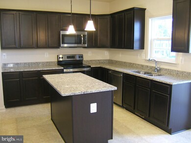 35277 Gosling Ln, Locust Grove, VA 22508 - photo 3