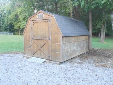 118 Whispering Oak Dr, Shelbyville, TN 37160 - photo 4