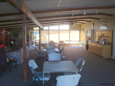 Newly remodeled kitchen, big screen tv, library