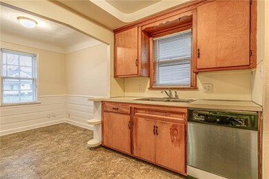 5070 Philip Ave, Maple Heights, OH 44137 - photo 6