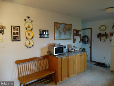 1438 Memory Ln, Chambersburg, PA 17201 - photo 4