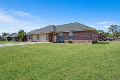 2105 Albert Broadfoot St, Bonham, TX 75418 - photo 3