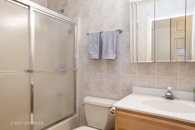 438 James Ct unit A, Glendale Heights, IL 60139 - photo 5