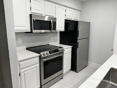 823 W Harwood Rd unit C, Hurst, TX 76054 - photo 5